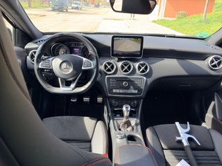 Mercedes-Benz Clase A 200d 136 cv AMG LINE