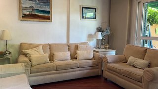 Sofá 3 plazas cómodo con reposabrazos