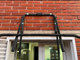 Barra de dominadas para pared