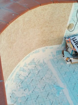 Reforma piscina: revestimiento y accesorios