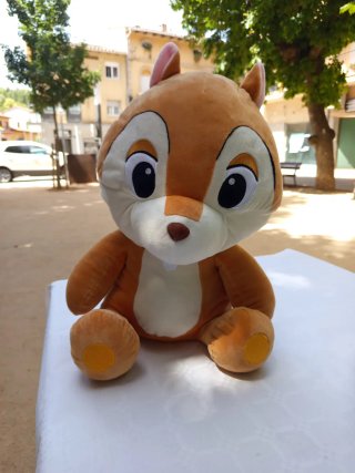 Peluche grande de ardilla