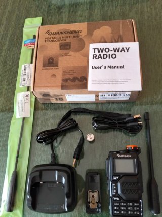 Emisora UHF VHF+ AÉREA Y CB(RX) +ANTENA CB-27MHZ