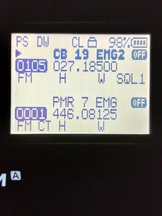 Emisora UHF VHF+ AÉREA Y CB(RX) +ANTENA CB-27MHZ