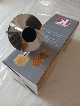 Sbuccia ananas