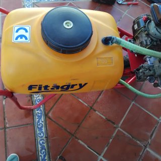 Carrito 100 litros fumigación