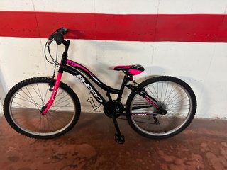 Bicicleta B Pro 24 Negra y Rosa
