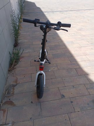 Bicicleta Eléctrica Blanca Plegable WINDGOO
