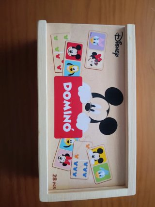 Varios juegos 6€ cada uno. Puedo enviar