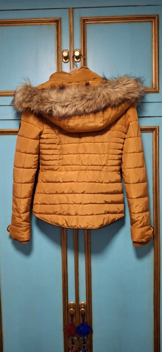 Cazadora acolchada mujer con capucha