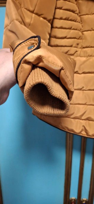 Cazadora acolchada mujer con capucha