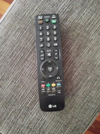 LG 43"