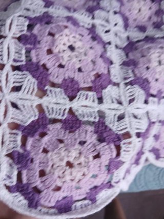 Vestido crochet morado y blanco