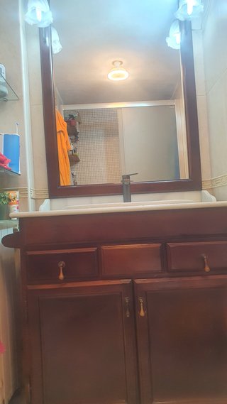 Mueble de baño rústico madera maciza y mármol