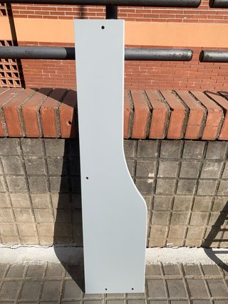 Cuna BabyKlass estilo nórdico gris y madera