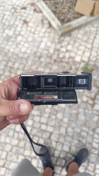 Máquina Kodak Mini Instamatic S30