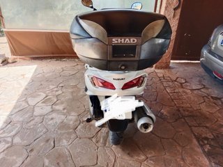 Suzuki Maxi Scooter Blanca