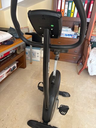 Bicicleta Estática Racer sin qpenas uso