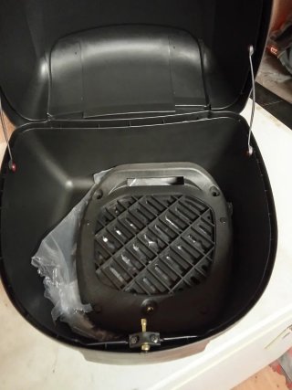 Baúl para moto con luz roja
