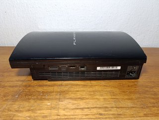 PS3 Fat Negra + Mando y Juegos