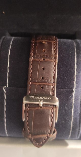 Reloj Maserati Cronógrafo Negro y Dorado