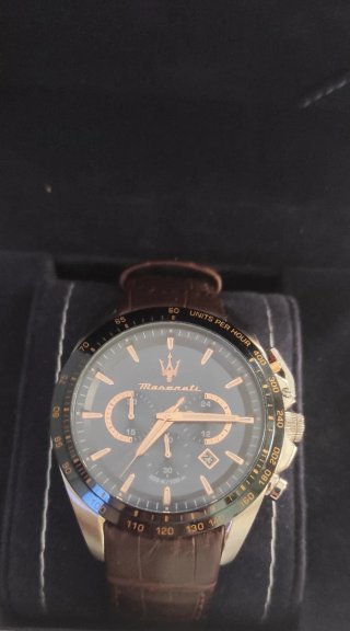 Reloj Maserati Cronógrafo Negro y Dorado