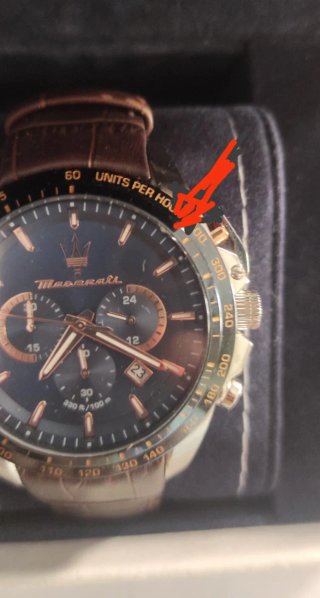 Reloj Maserati Cronógrafo Negro y Dorado