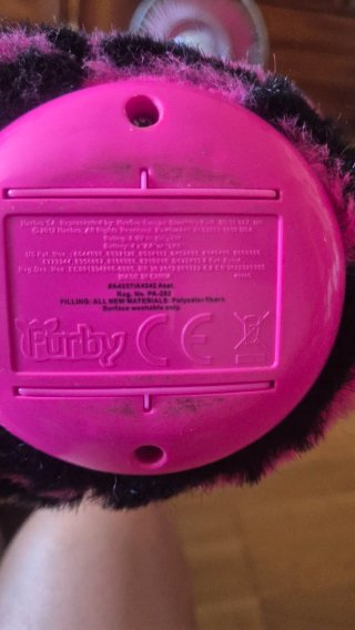 Furby interactivo rosa y negro