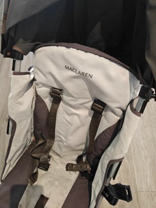 Silla de paseo Maclaren plegable, plástico y funda