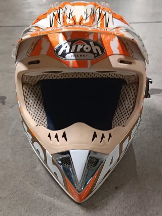 Casco Airoh Bargy Design