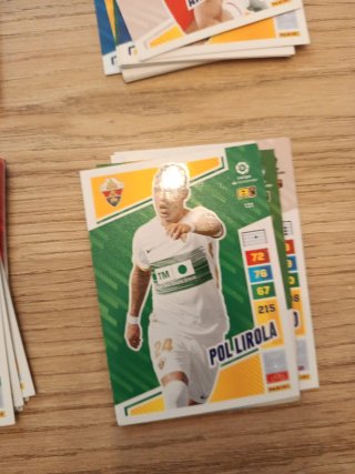 34 cromos Adrenalyn XL 22-23