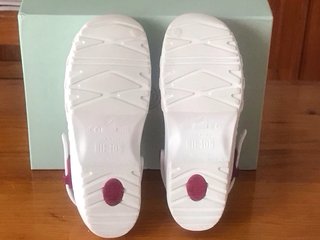 Zuecos Sanitarios Calzuro Light Blancos