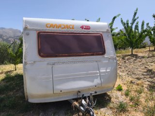 Caravana menos 750kg con papeles y p.solar
