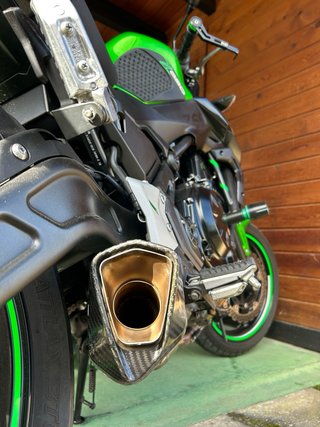 Kawasaki Z650 Naked Verde/Negra