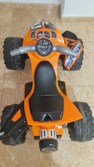 Quad eléctrico infantil naranja