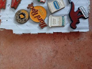 Pins diferentes marcas