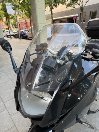 BMW F800GT Gris - Súper Equipada y cuidada