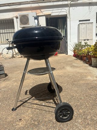 Barbacoa Weber Negra y Plateada