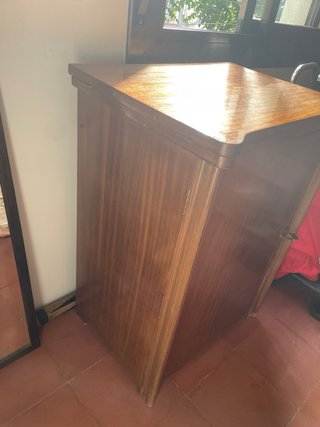 Máquina de coser Wertheim negra