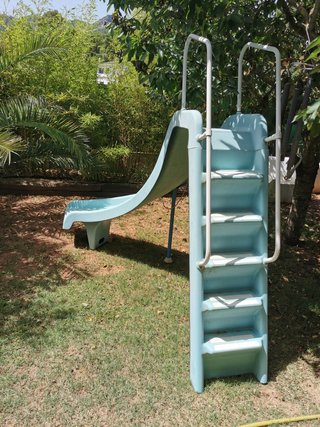 Tobogán piscina poliéster azul