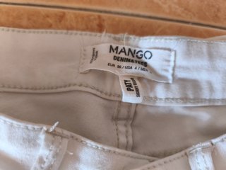 Pantalón vaquero blanco