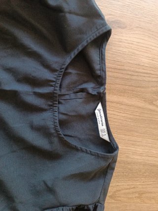 Blusa Stradivarius Negra Manga Abullonada