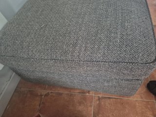 Baúl tapizado con almacenaje gris