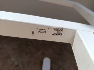 Mesa de oficina blanca de ikea