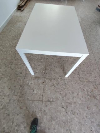 Mesa extensible blanca Ikea Vangsta.