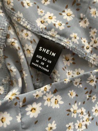 Falda midi Shein floral azul y blanco