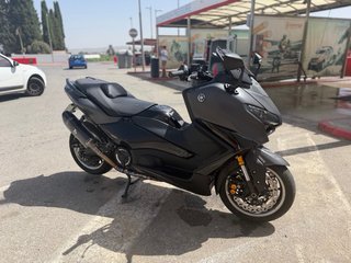 Yamaha TMAX 560 Tech MAX Negra