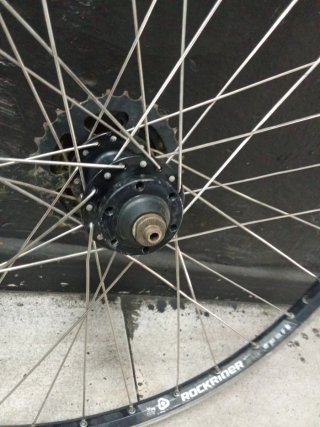 Rueda trasera bici 26 disco 8 vel