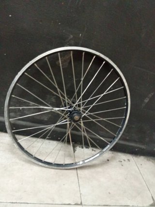 Rueda trasera bici 26 disco 8 vel