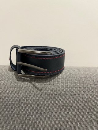 Cinturino in pelle classico da uomo
