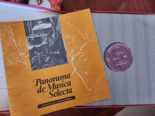 Caja 8 Vinilos Panorama de música selecta.